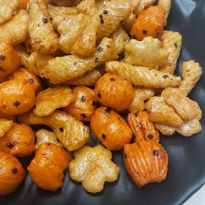 kupować Japońska importowana przekąska Słone, pyszne krakersy ryżowe online manufacture