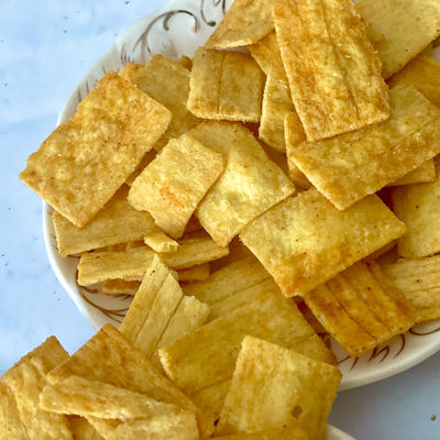 kupować Chrupiące chrupiące przekąski ryżowe i importowane przekąski z krakersów ryżowych online manufacture