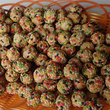 kupować Pyszne miodowo-sezamowo-orzeszkowe kulki wielosmakowe przekąski pulchne chrupiące online manufacture