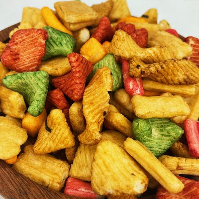 kupować Koreańskie mieszane krakersy ryżowe dla wszystkich grup wiekowych przekąski online manufacture