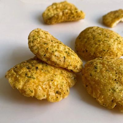 Dobra cena. Niskotłuszczowe OU KOSHER Pikantne chipsy z krewetek wielokrotnego kształtu w Internecie