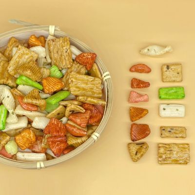 Dobra cena. Mieszane krakersy ryżowe Przekąski zbożowe w stylu japońskim Kolorowe krakersy ryżowe w Internecie