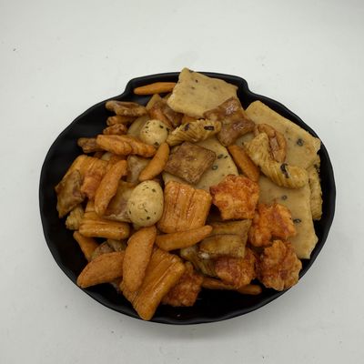 Dobra cena. Chrupkie koreańskie ciasteczka ryżowe Słone i smaczne w Internecie